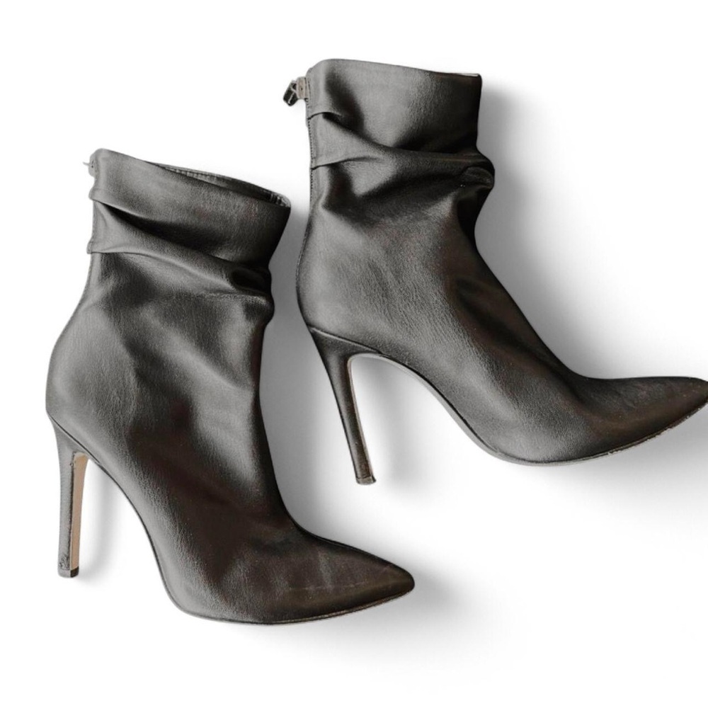 Jessica Simpson “JP Lesley” Black Scrunched Ankle Boots (Size 6.5)